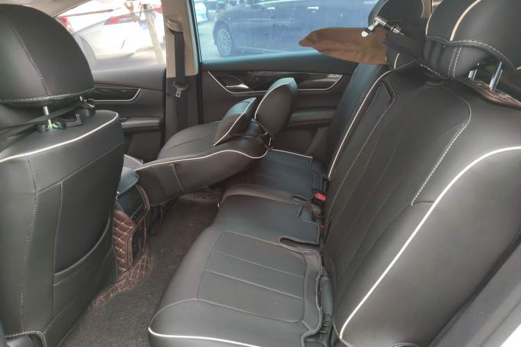 Used BYD Song MAX 2017 1.5T Automatic Smart Connect Elite 7-Seater
