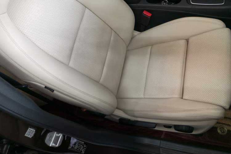 Used Mercedes-Benz GLA 2017 GLA 220 4MATIC Fashion Model