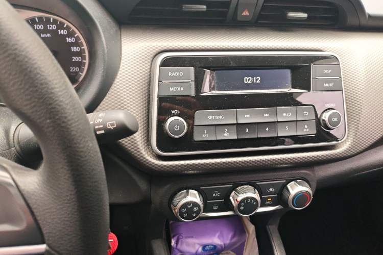 Used Nissan Kicks 2019 1.5L Manual Cool Edition