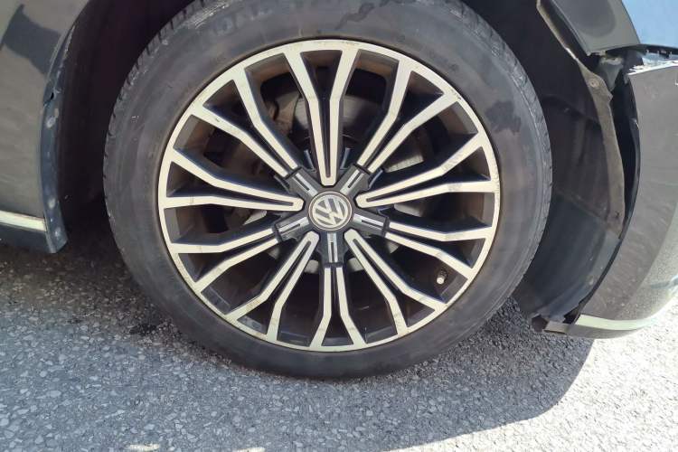 Used Volkswagen Phideon 2016 380TSI Two-Wheel-Drive Supreme Edition
