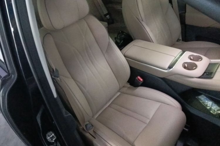 Used XPeng X9 2024 702 Ultra-Long Range Max Right Front Seat