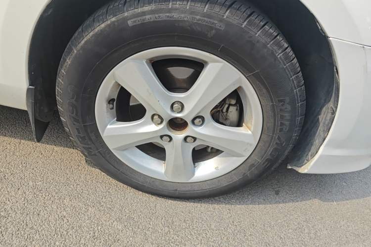 Used Mazda 3 2010 1.6L Automatic Classic Elite Edition Right Front Wheel Hub