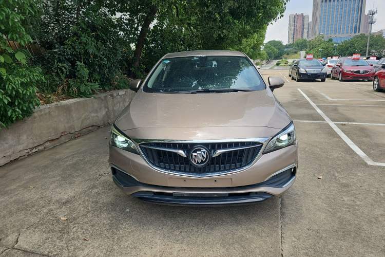 Used Buick Verano 2019 Sedan 20T Dual-Clutch Luxury Model
