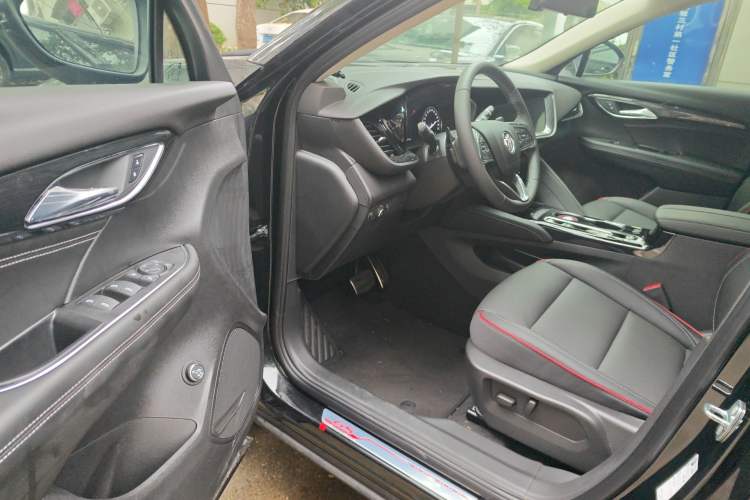 Used Buick Envision 2023 Encore S GS Four-Wheel Drive Sport Model Driver Seat