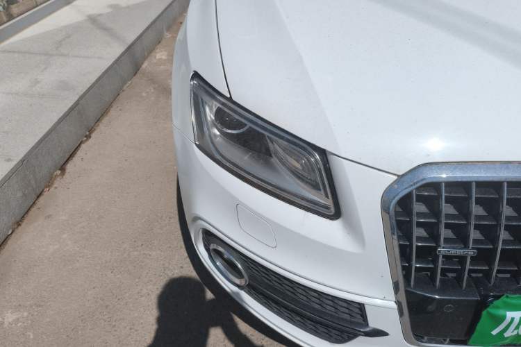 Used Audi Q5 2017 Plus 40 TFSI Ambition Model Right Front Headlight