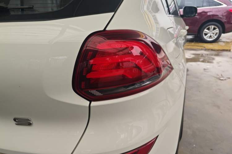 Used Qoros 5 2019 1.6T Automatic Zhiyun Connect (AliOS) Edition Prestige Model
