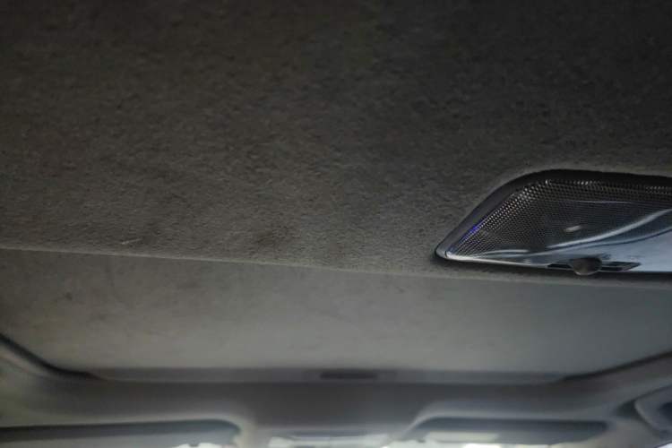 Used Toyota Levin 2016 Dual-Engine 1.8H GS E-CVT Elite Model with Sunroof