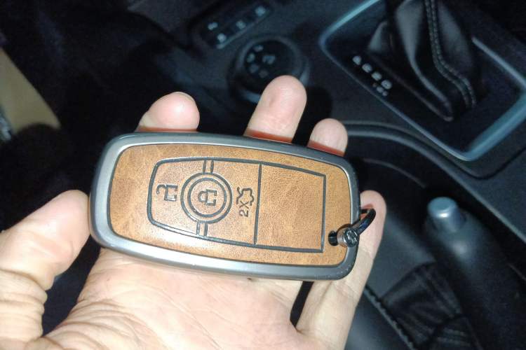 Used Ford Everest 2019 2.0T Gasoline Automatic 4x4 Luxury Edition 5 Seats