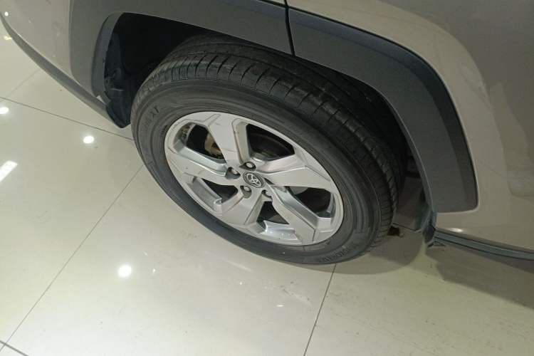 Used Toyota RAV4 2021 2.0L CVT Two-Wheel Drive Fashion Edition
