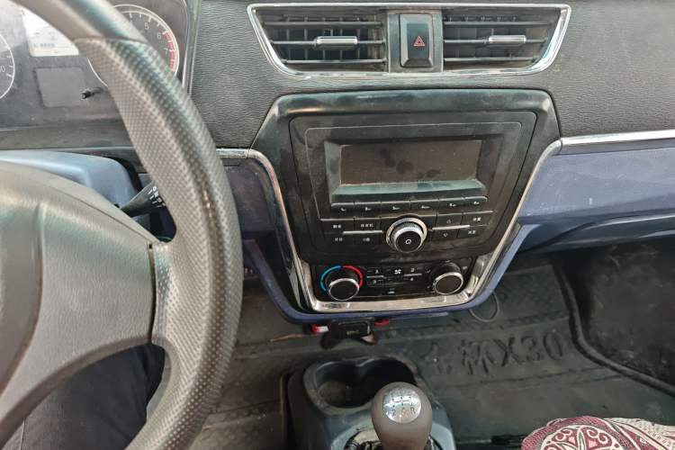 Used Jinbei Hiace X30 2016 1.3L Van Standard Edition DLCG12
