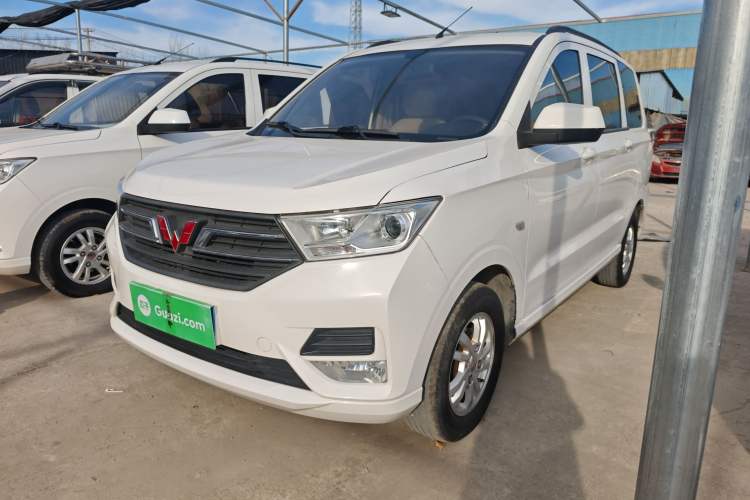 Used Wuling Hongguang 2019 1.5L S Standard Version China VI LAR