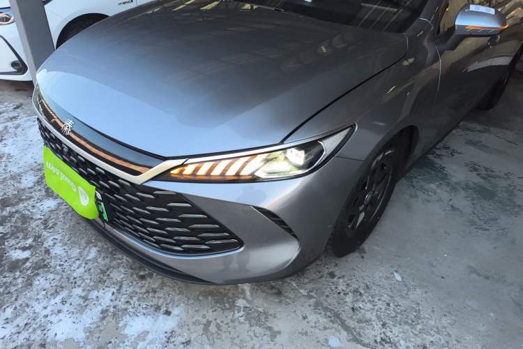 Used BYD Qin PLUS 2025 DM-i Smart Drive 55KM Leading Model
