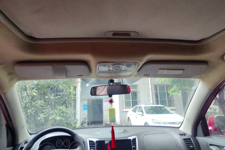 Used CHANGAN CS35 2012 1.6L Manual Luxury Model China IV Standard Headliner