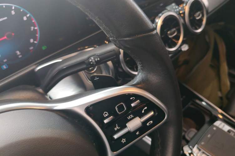 Used Mercedes-Benz GLB 2020 GLB 200 Dynamic Edition Gear Lever