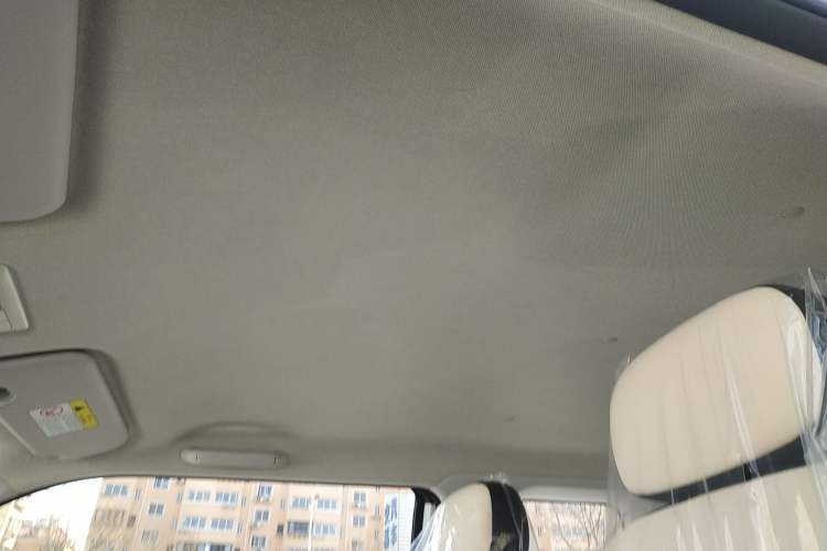 Used CHANGAN NEVO Lumin 2026 Model Treasure Edition 205km Passionate Beige Ningde