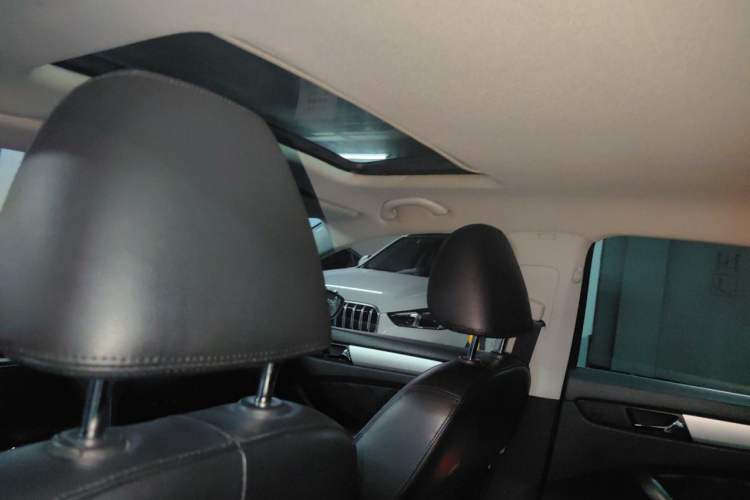 Used Volkswagen Passat 2014 1.8TSI DSG Prestige Edition
