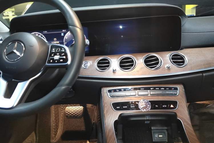 Used Mercedes-Benz E-Class 2020 E 300 L Luxury Model
