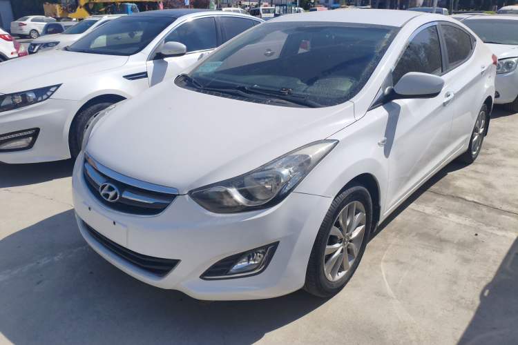 Used Hyundai Elantra (5th Generation / Langdong) 2015 1.6L Automatic Fashion Model