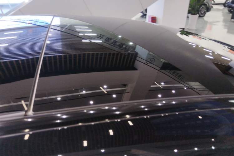 Used Mercedes-Benz E-Class New Energy 2024 E 350 e L Plug-in Hybrid Sedan
