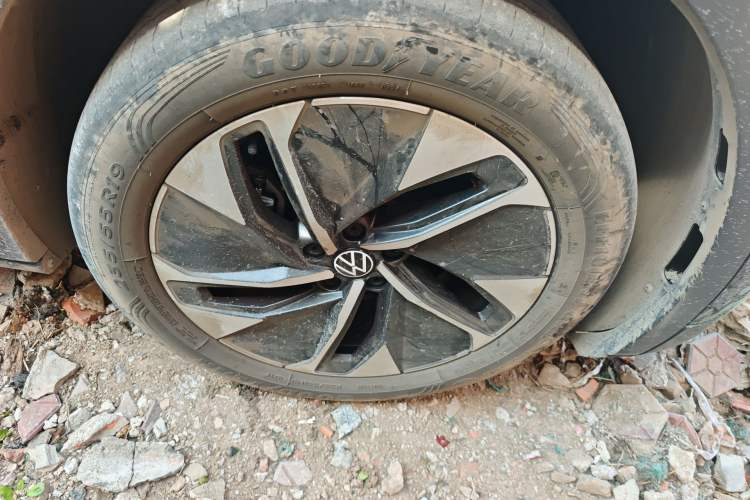 Used Volkswagen ID.4 CROZZ 2024 Pure Edition Limited Edition Right Front Wheel Hub