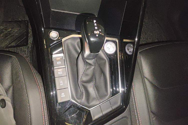 Used Volkswagen Tayron 2020 330TSI Two-Wheel Drive Luxury Smart Connectivity Version
