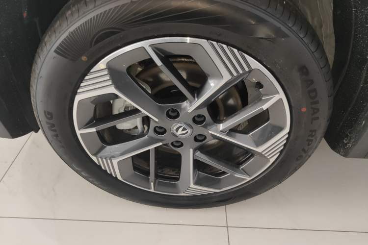 Used CHANGAN CS75 PLUS 2025 Model, 4th Generation 1.5T New Blue Whale Smart Excellence Version