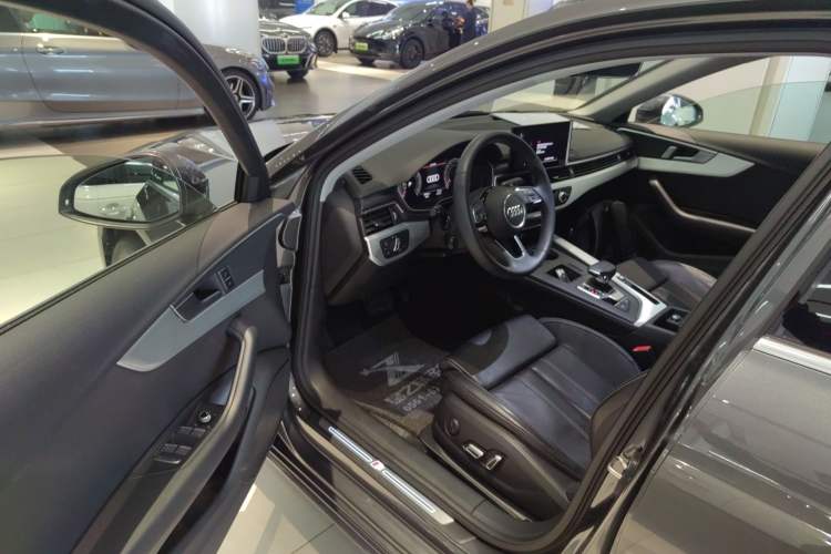 Used Audi A4L 2024 40 TFSI Fashion Dynamic Model
