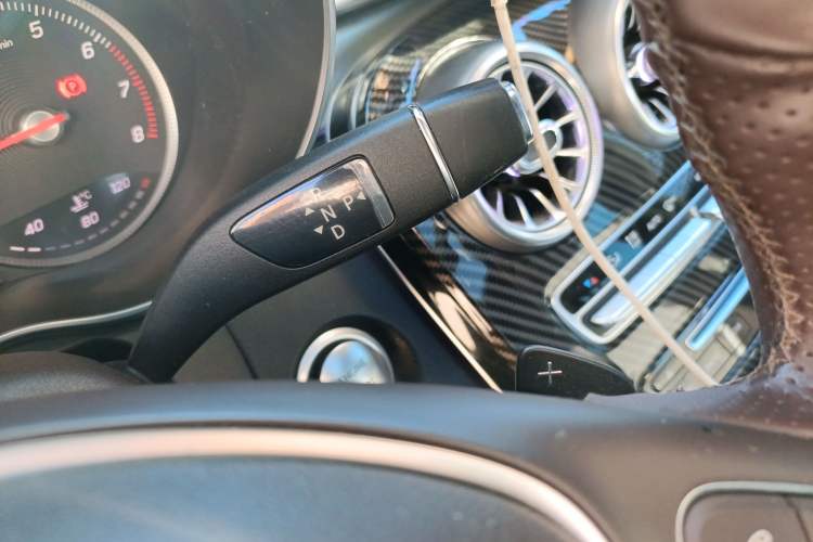 Used Mercedes-Benz GLC 2016 GLC 260 4MATIC Luxury Model
