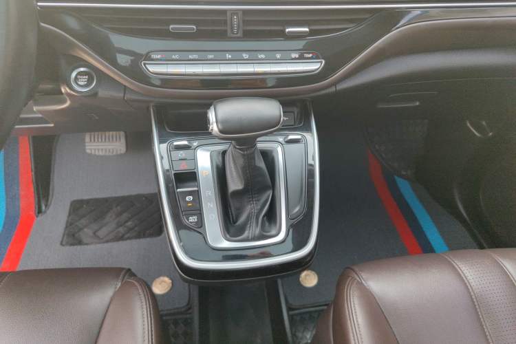 Used GAC Trumpchi M6 2019 270T DCT Luxury Edition (7-seater) China VI