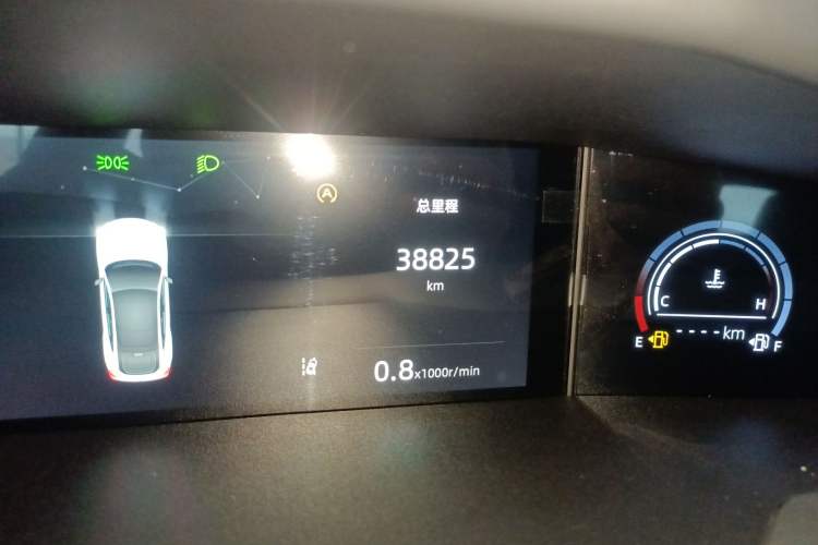 Used CHANGAN UNI-V 2023 1.5T Prestige Model