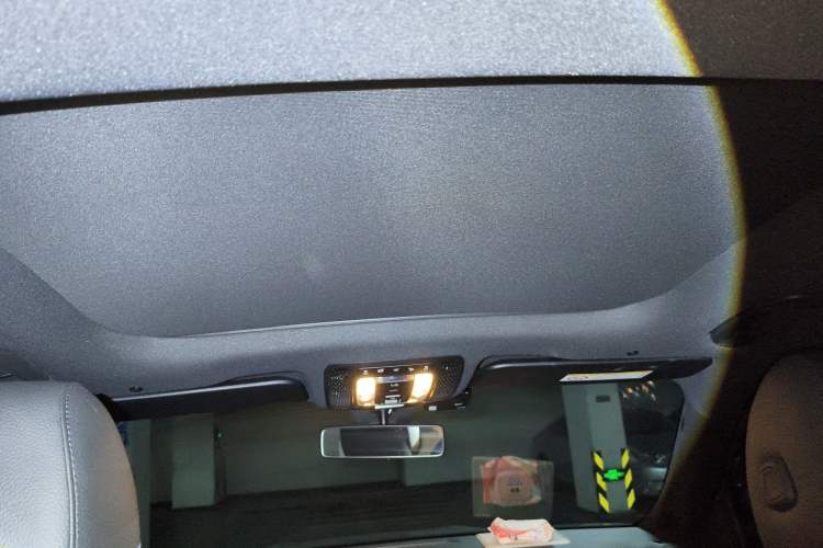 Used Mercedes-Benz GLB 2020 Updated GLB 200 Dynamic Edition Headliner