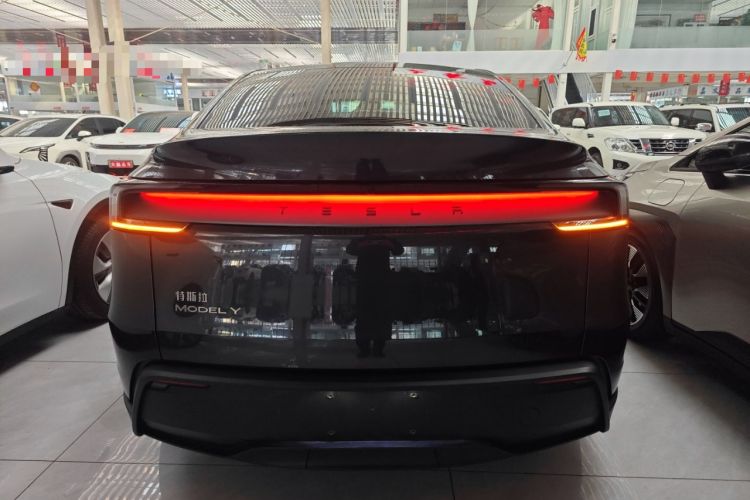 Used Tesla Model Y 2025 Rear-Wheel-Drive Version Rear