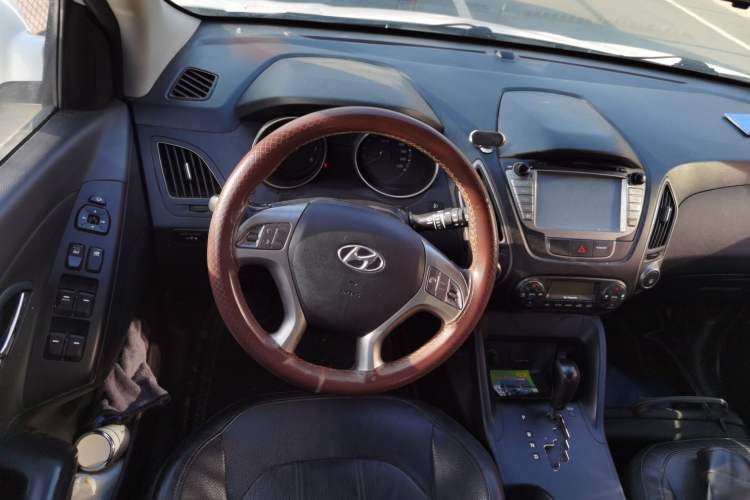 Used Hyundai ix35 2015 2.0L Automatic 2WD Smart Type China IV
