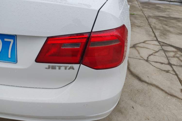 Used Volkswagen Jetta 2015 1.6L Manual Comfort Model