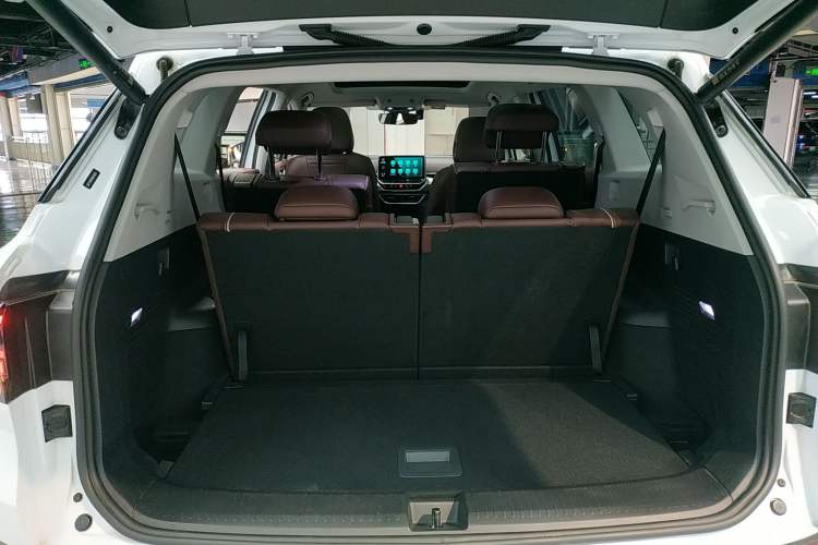 Used Volkswagen ID.6 X 2022 Kinergy Four-Wheel Drive Edition