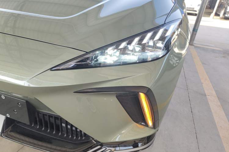 Used MG 4 EV 2022 425 km Flagship Edition