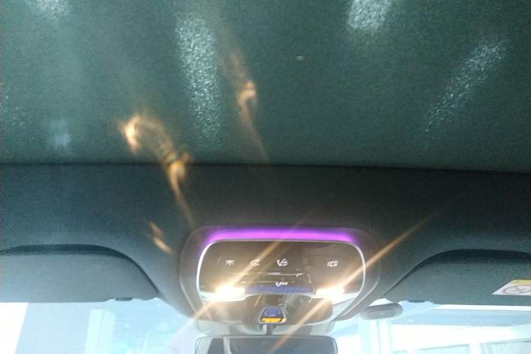 Used Mercedes-Benz EQE SUV 2024 500 4MATIC Luxury Edition Headliner