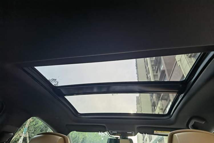 Used Buick LaCrosse 2018 28T Elite Edition Headliner