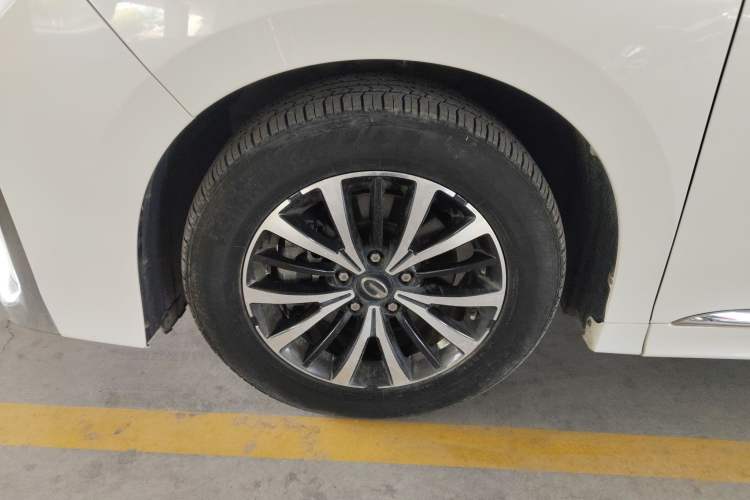 Used GAC Trumpchi M8 2021 Lingxiu Series 390T Deluxe Edition Left Front Wheel Hub