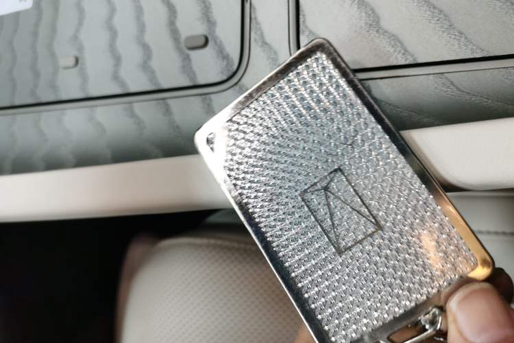 Used Avatr 12 2024 700 Three-Laser Rear-Wheel Drive Luxury Edition Interior 1