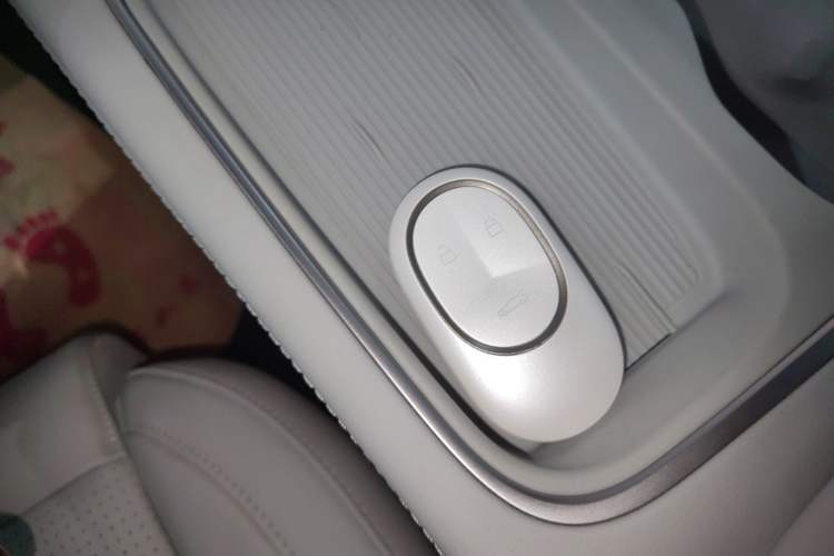 Used Nio ES6 2024 75 kWh