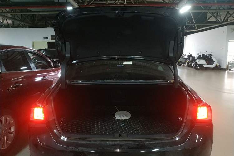 Used Lexus ES 2020 200 Excellence Edition