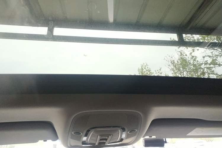 Used Audi A4L 2018 30th Anniversary Edition 40 TFSI Trendy Model Headliner