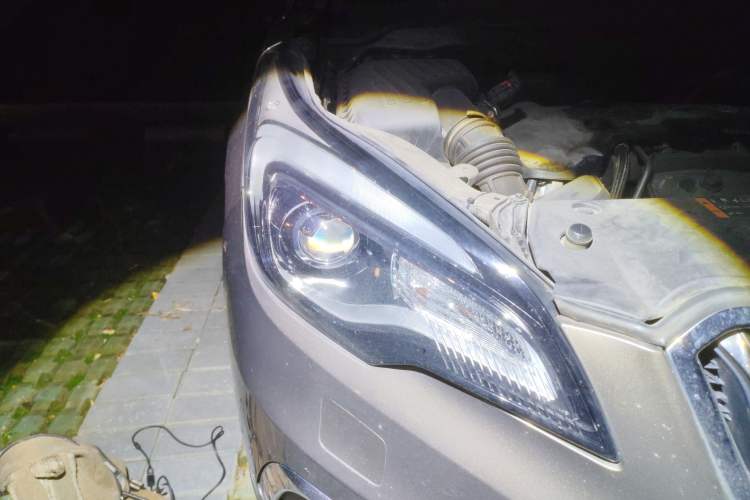 Used Buick Envision 2017 28T Four-Wheel Drive Elite Model
