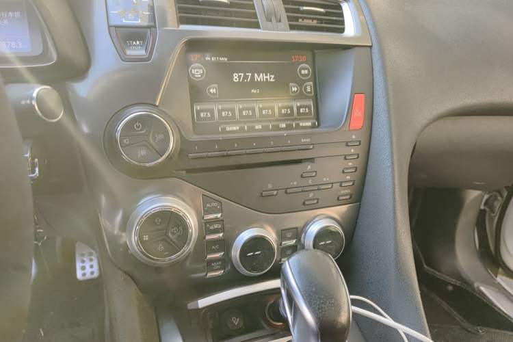 Used DS 5 2013 1.6T Luxury Edition THP200 Audio And AC Panel