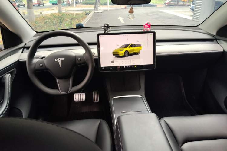 Used Tesla Model Y 2024 Rear-Wheel-Drive Version
