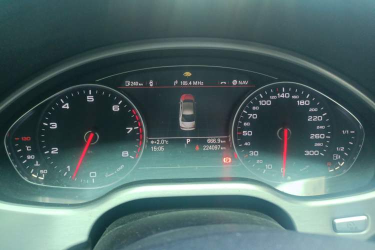 Used Audi A8 2013 A8L 45 TFSI quattro Comfort model
