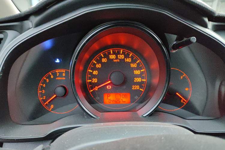 Used Honda Fit 2018 1.5L CVT Comfort Sunroof Version Instrument Cluster