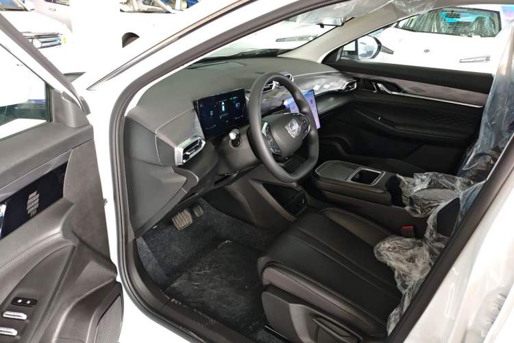 Used Dongfeng Aeolus SKY EV01 2025 530 km AIR Elite Edition
