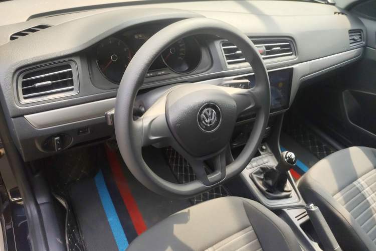 Used Volkswagen Lavida 2019 Lavida Start 1.5L Manual Fashion Edition China VI Standard Steering Wheel